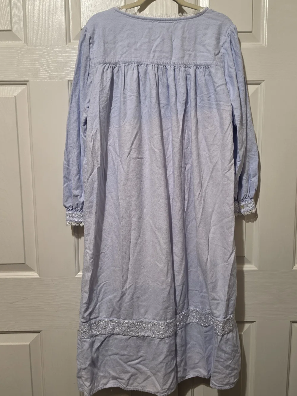 Eileen West Light Blue Cotton Flannel Long Sleeve Ballet Nightgown Size M READ